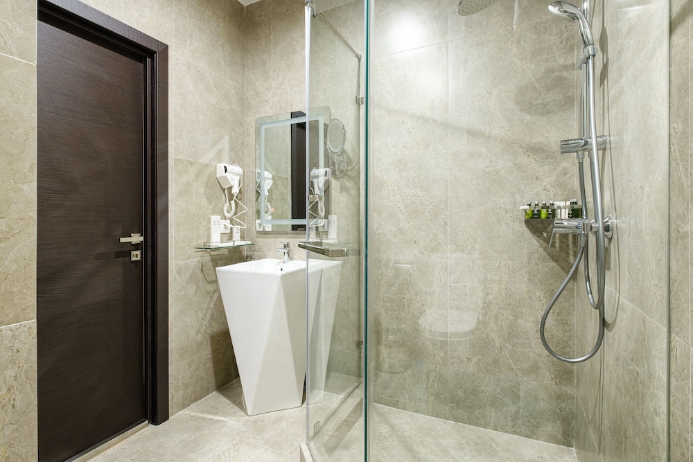 Standard Double Room - Photo 4