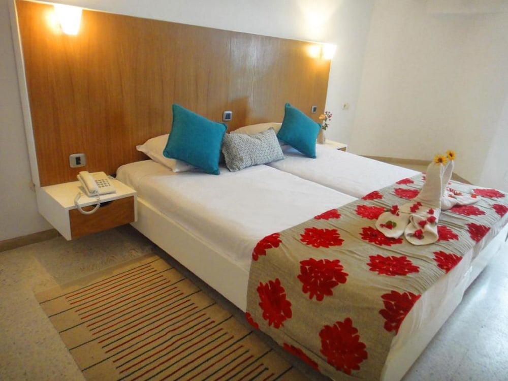 Double/Twin Room photo 3