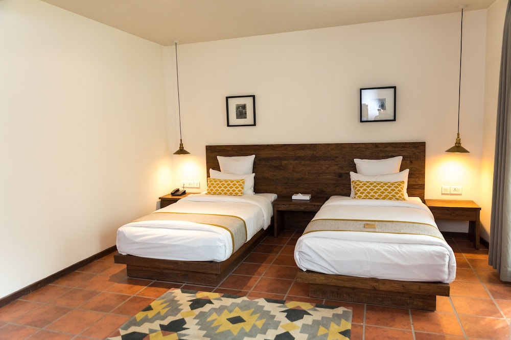 Deluxe Room - Photo 7