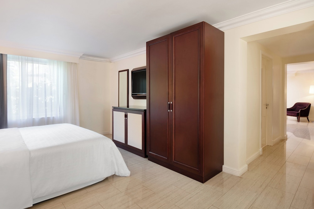 Suite, 1 Double Bed photo 1