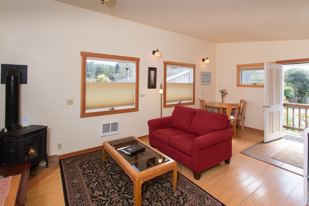 Premium Cottage, Kitchen (Flower Cottage) photo 3