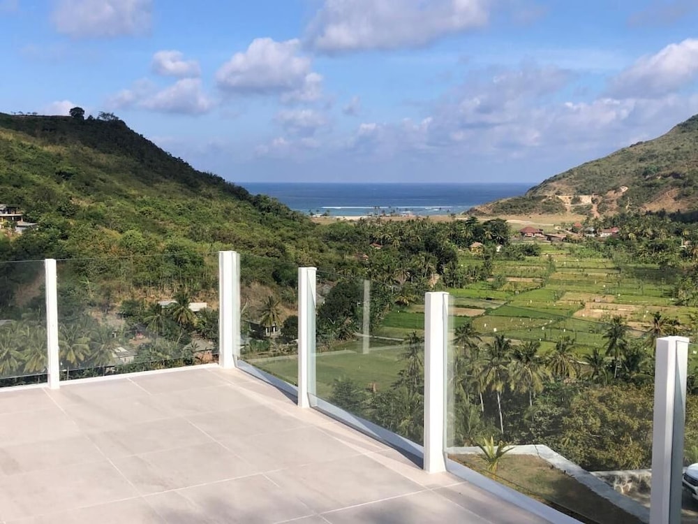 Luxury Villa, 3 Bedrooms, Sea View photo 2