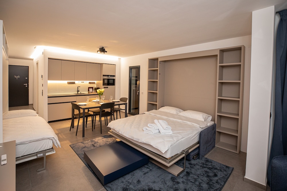Standard Studio (Res.3544  Apt Standard 102) photo 2