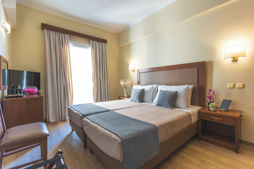 Superior Twin Room - Photo 1