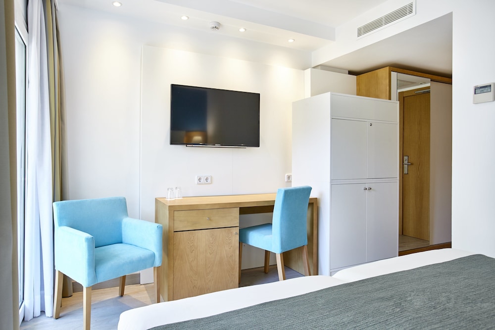Double Room, Balcony, Garden View