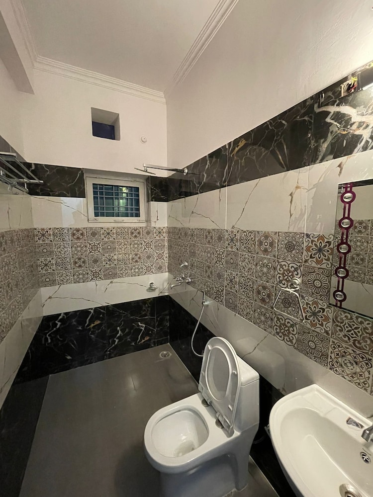 Deluxe Room - Photo 2