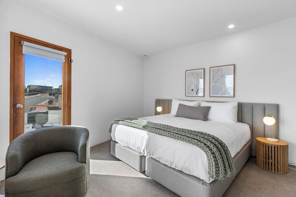 Family Double or Twin Room, Partial Ocean View photo 2
