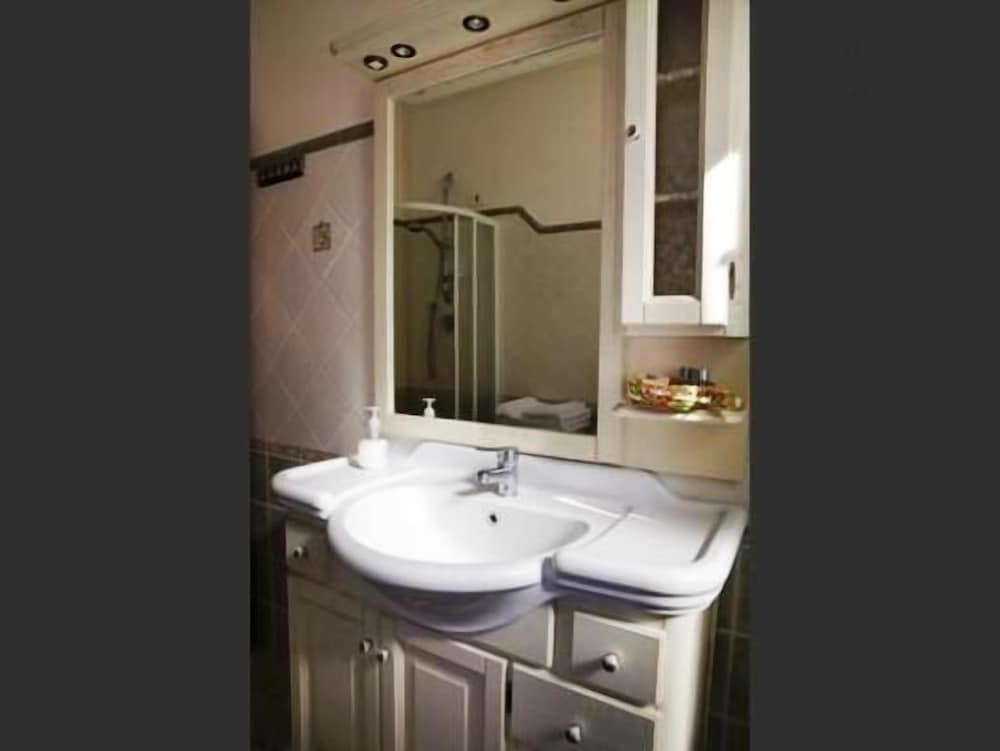 Triple Room, Private Bathroom (External) photo 3