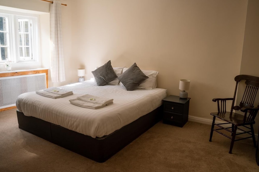 Double Room (Room 4)