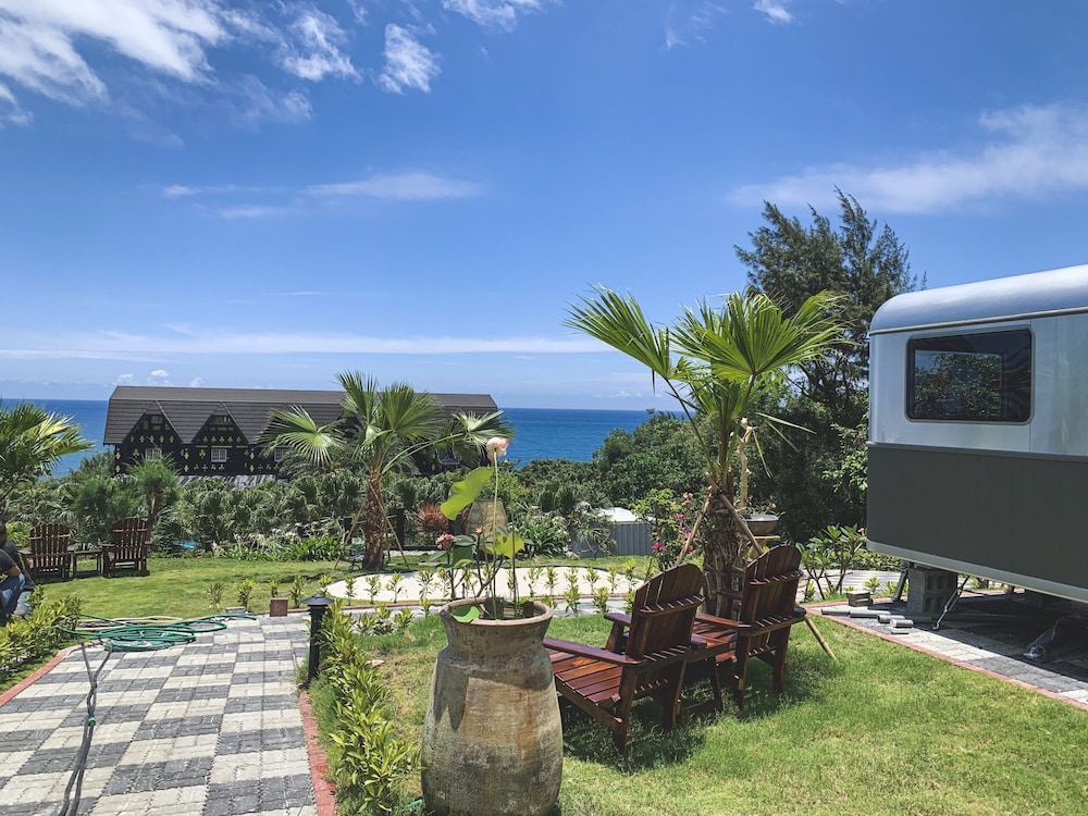 Gallery Double Room, 1 Double Bed, Sea View, Garden Area photo 2