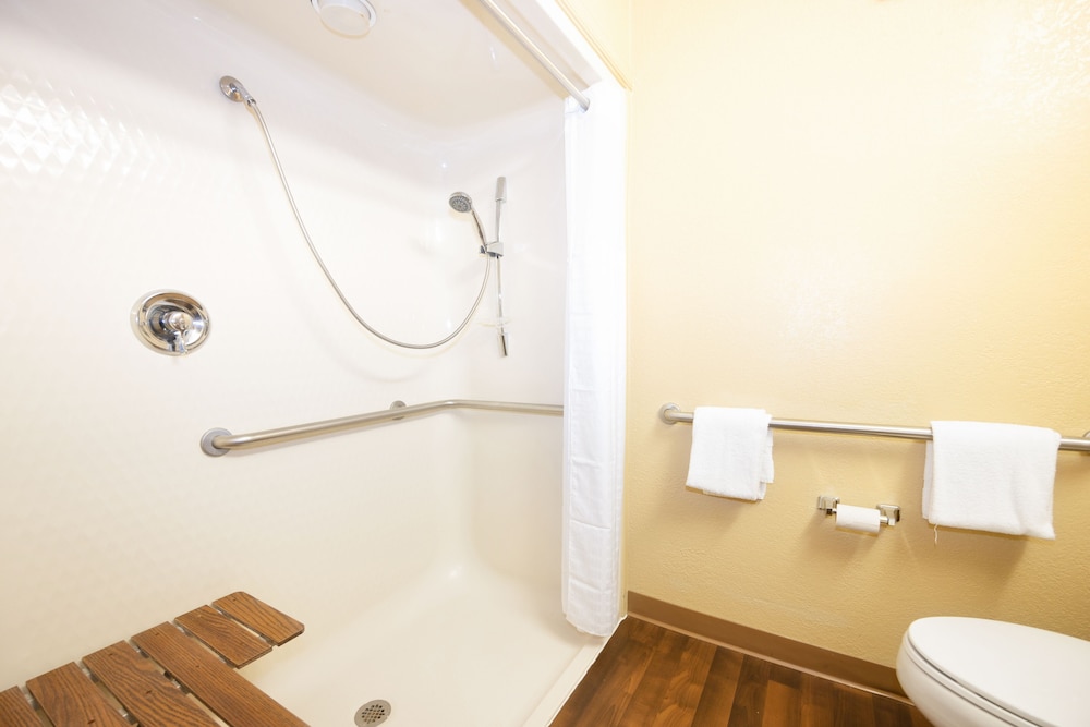 Deluxe Studio Suite, Multiple Beds, Accessible, Non Smoking photo 3