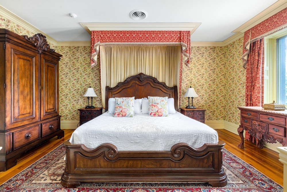 Schuyler Suite photo 2