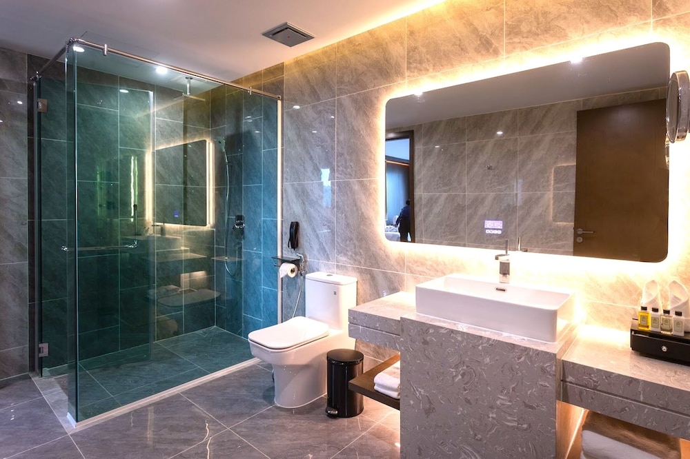 Two bedroom suite - Photo 11