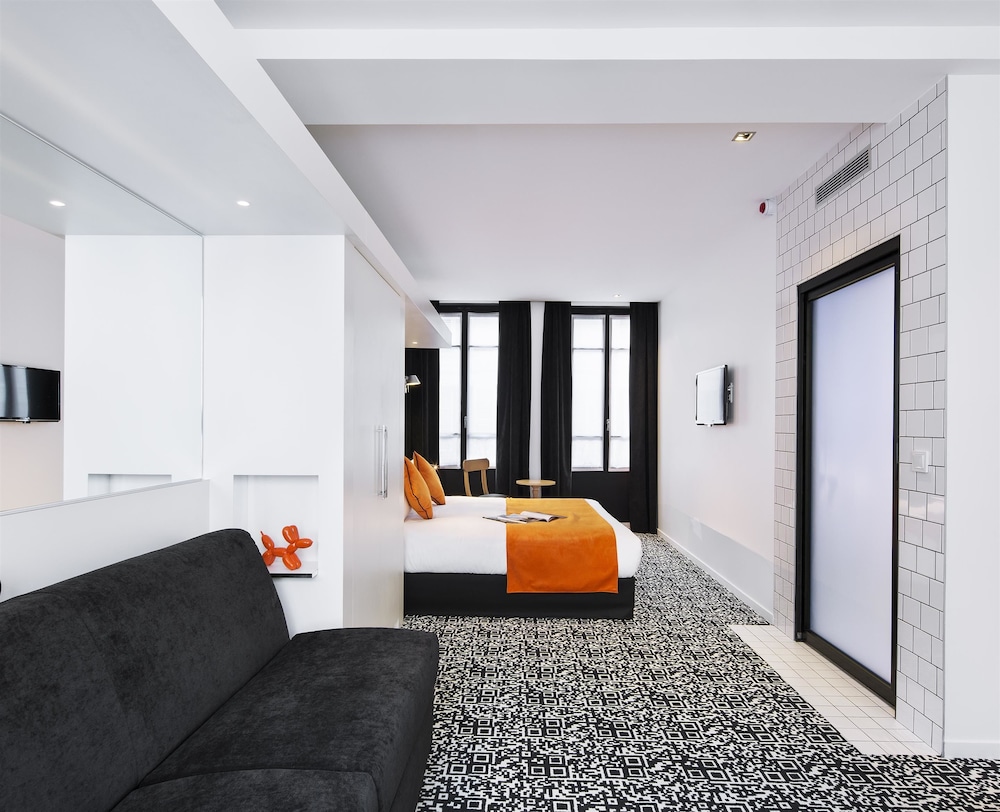 Junior Suite, 1 King Bed (Larger Room)