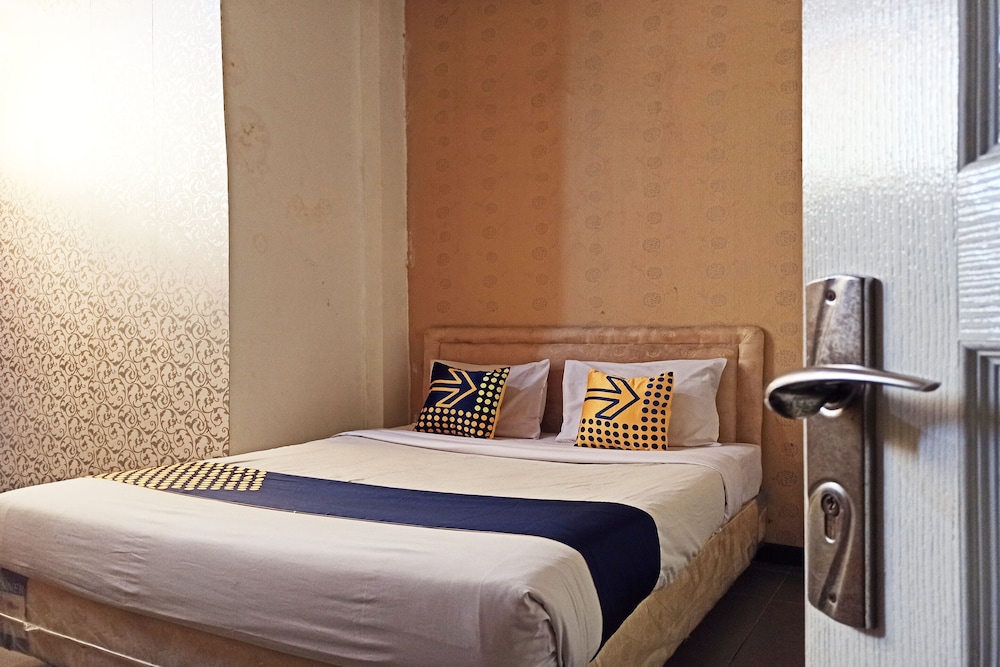 Economy Double Room photo 2