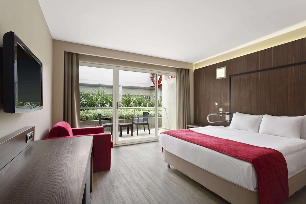Room, 1 King Bed, Accessible, Non Smoking