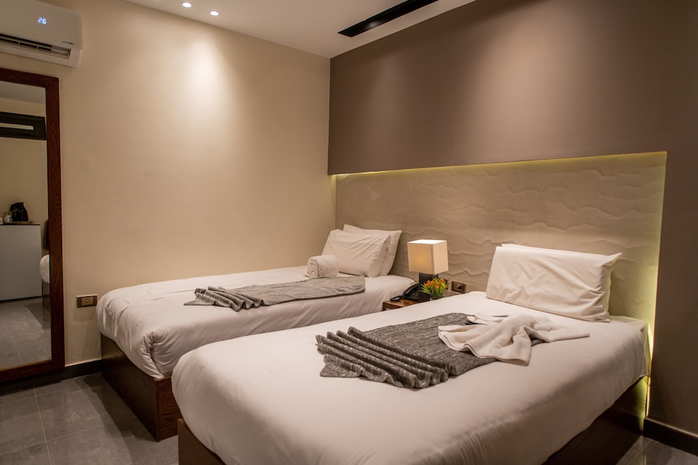 Double or Twin Room, City View photo 1
