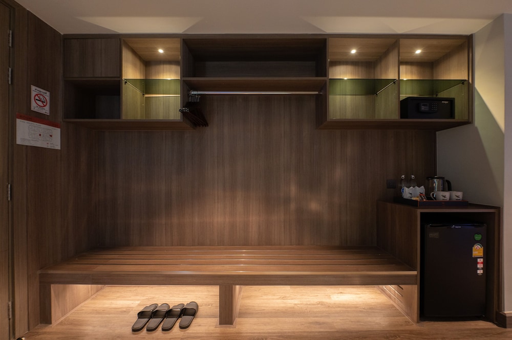 Luxury Family Suite - Photo 4