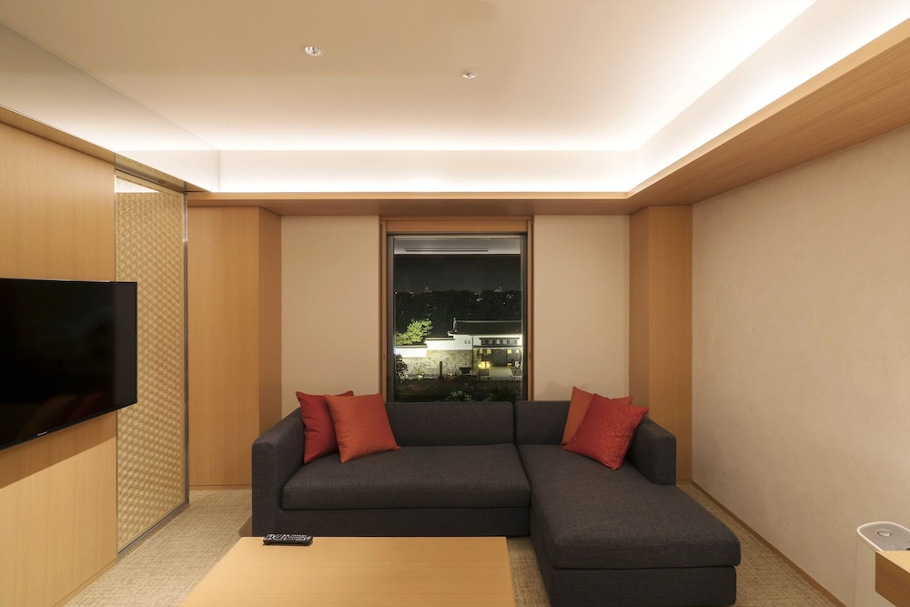 Premium Room, 2 Twin Beds (Castle View, Air Purifier)