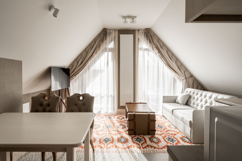 Attic Apartment photo 1