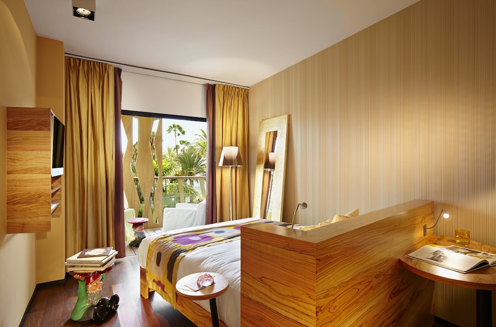 Deluxe Double Room, Garden View or Ocean Side