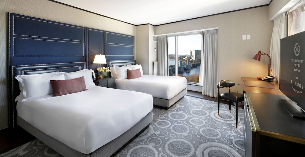 Grand Room, 2 Double Beds, River View photo 2