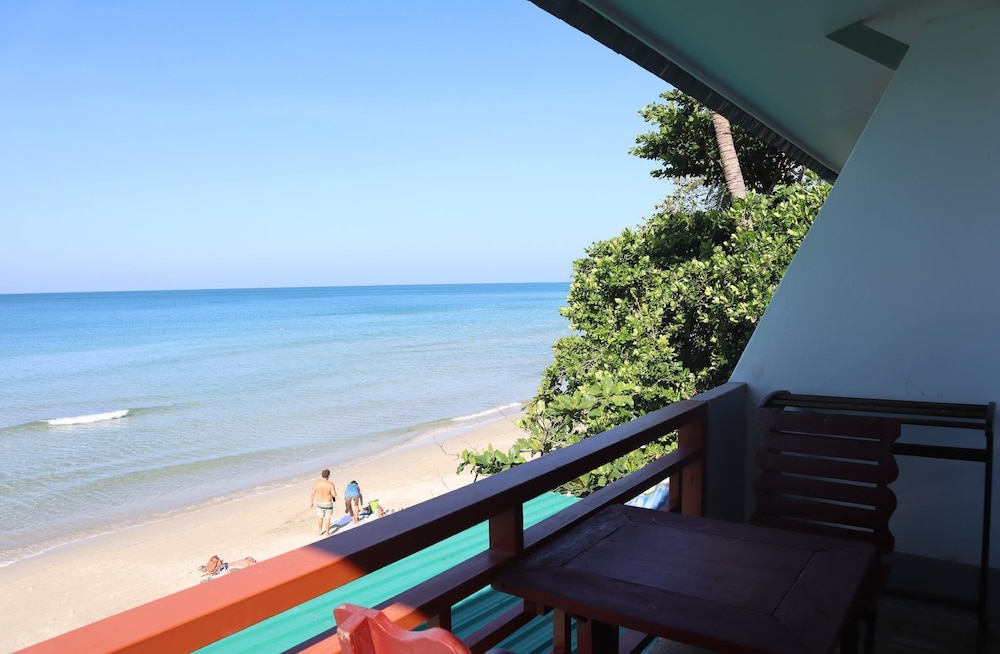 Beachfront Room photo 3