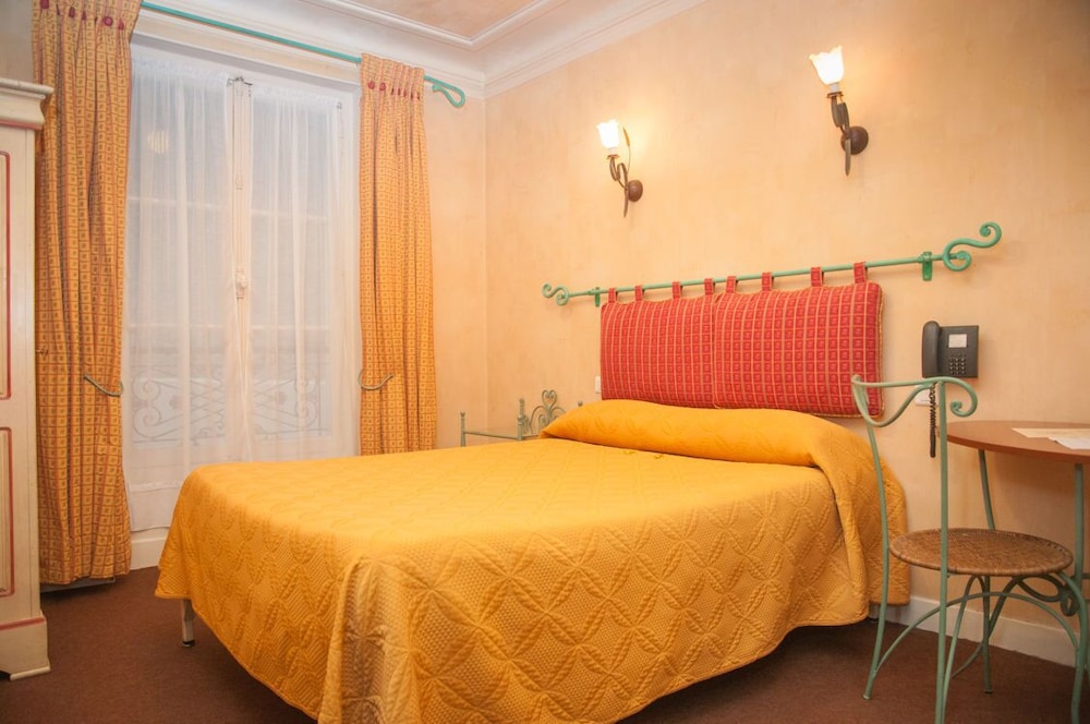 Double room with Private Bathtub and WC