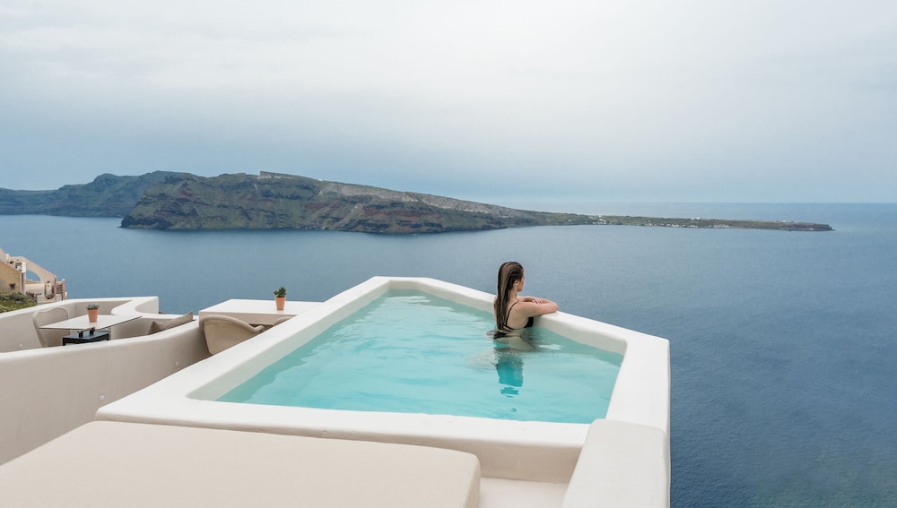 Exclusive Suite (with Plunge Pool & Sunset view) - Photo 5