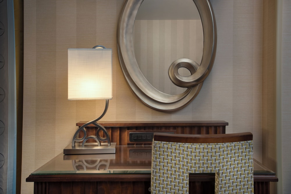 Deluxe Room, 2 Queen Beds - Photo 3