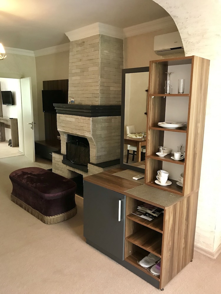 Deluxe Studio Suite, Multiple Bedrooms