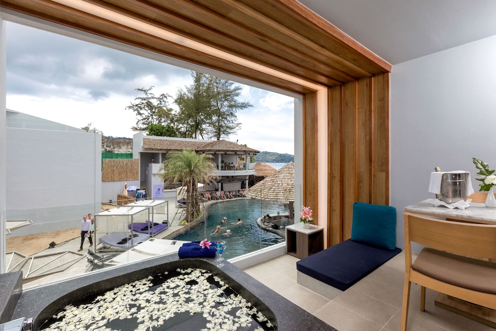 Luxury Beach Suite - Photo 5
