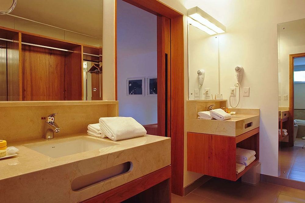 Suite, 1 King Bed With Sofa Bed, Balcony photo 1