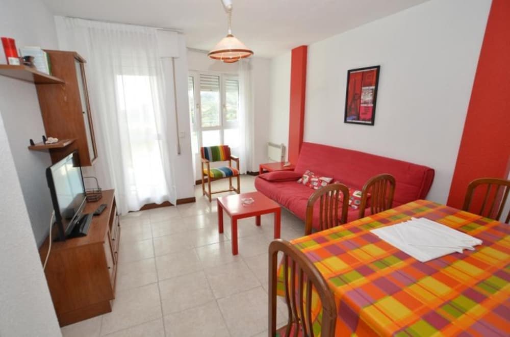 Apartamento Familiar, 2 Dormitorios, Vistas a la Montaña