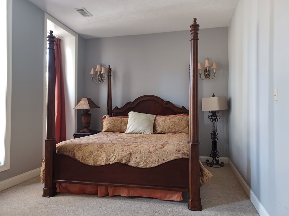 The Franklin Suite