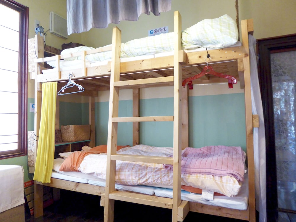 Standard Shared Dormitory, Women only, Non Smoking photo 3