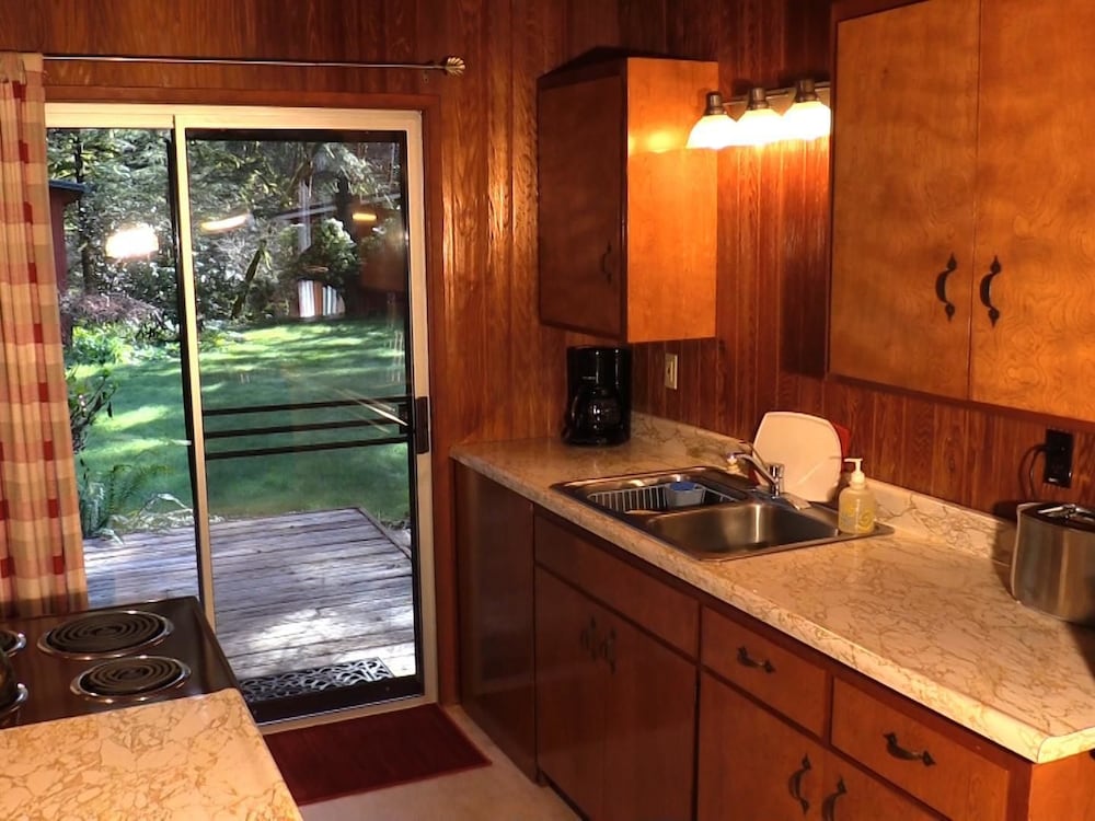 Standard House, Ensuite (#13 Octagon) photo 1