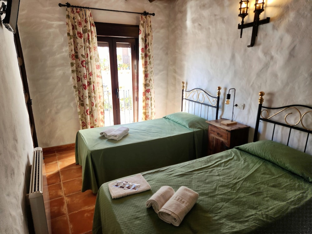 Habitación Familiar, 2 Dormitorios, Balcón (Superior)
