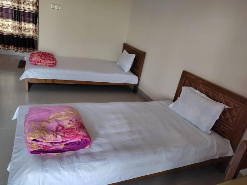 Basic Double Room photo 3
