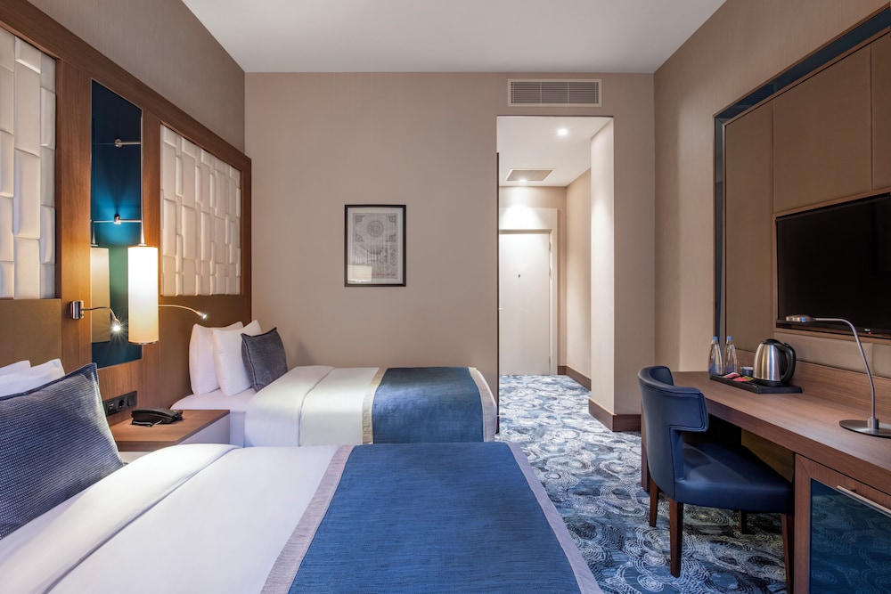 Standard Room, 2 Twin Beds - Photo 2