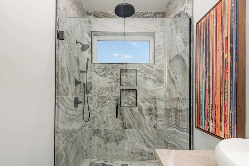 Elevator With Rooftop Hot Tub Pet-friendly Yard, Foto 38