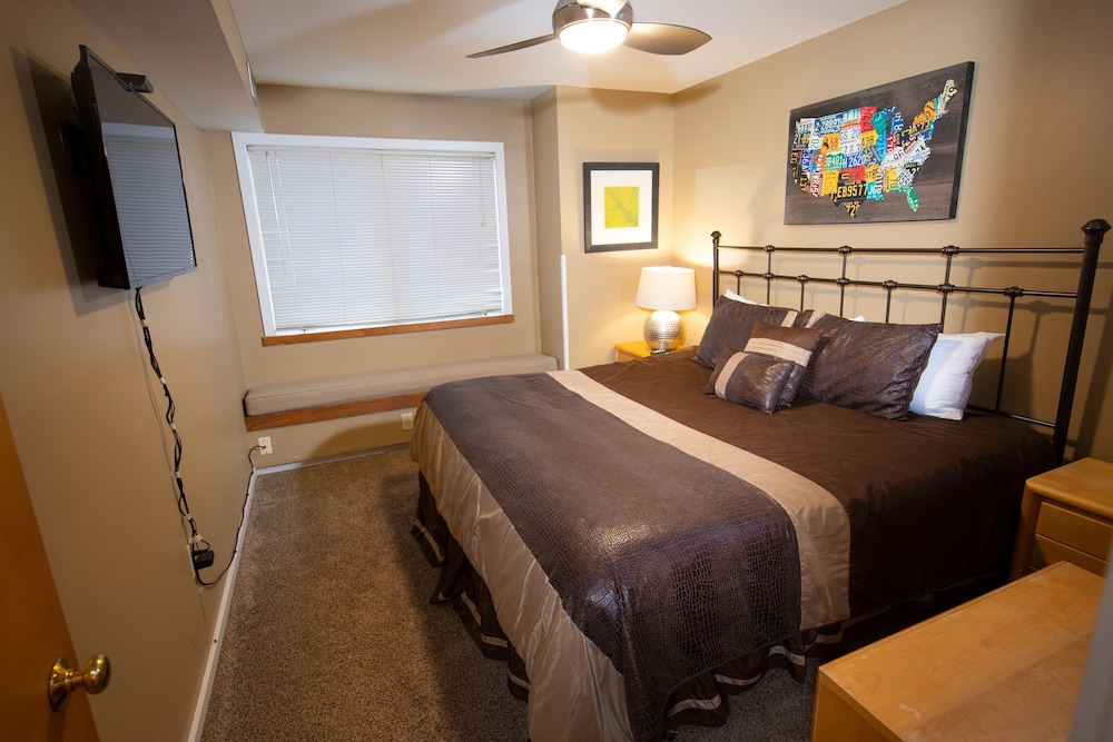 Condo, 1 Bedroom