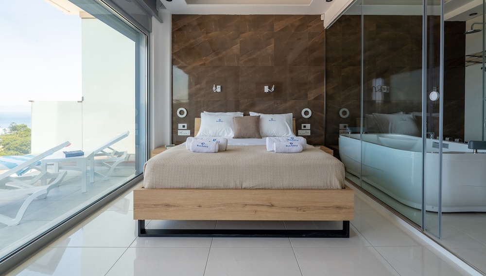 Junior Suite, 1 Bedroom, Jetted Tub, Sea View