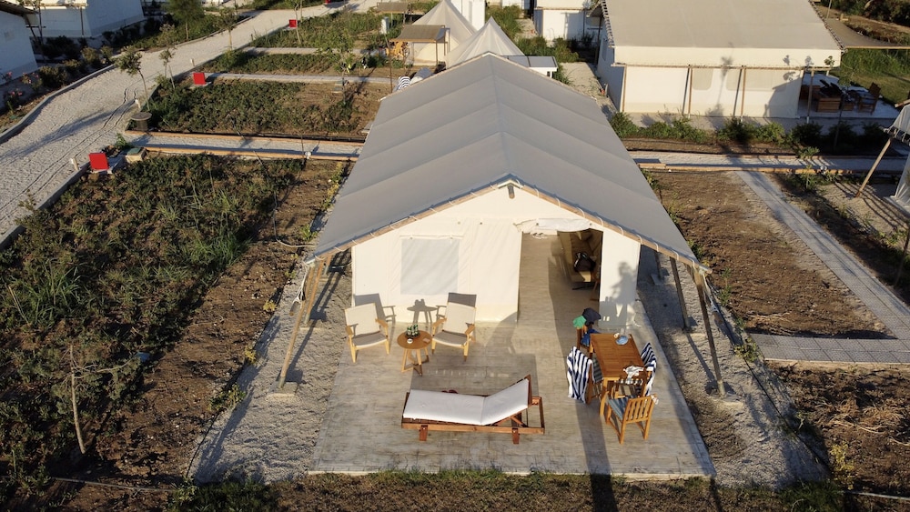Tent (Safari) photo 3