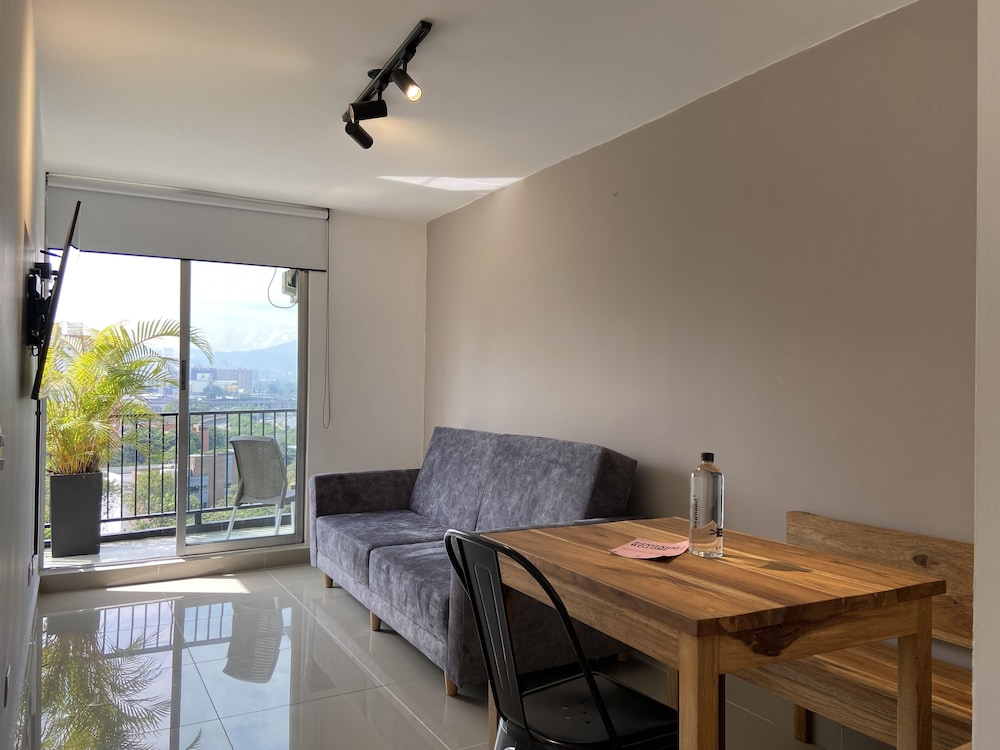 Apartment (4)