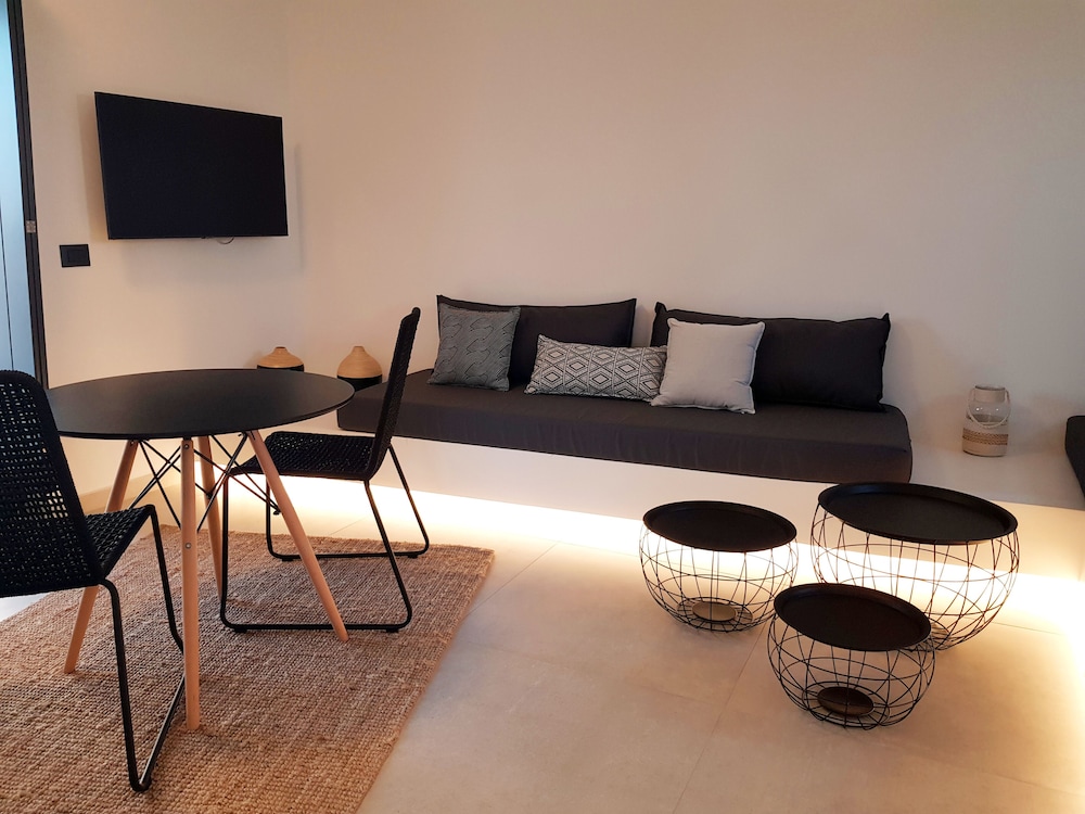 Deluxe Apartment - Photo 1
