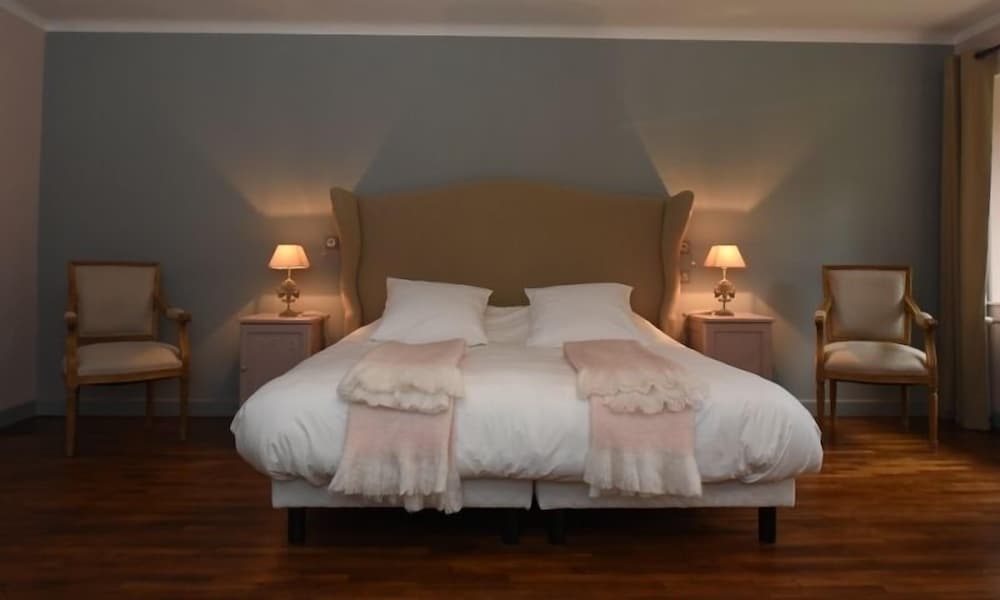 Standard Suite (Chantilly) photo 1