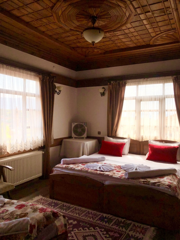 Standard Triple Room photo 1