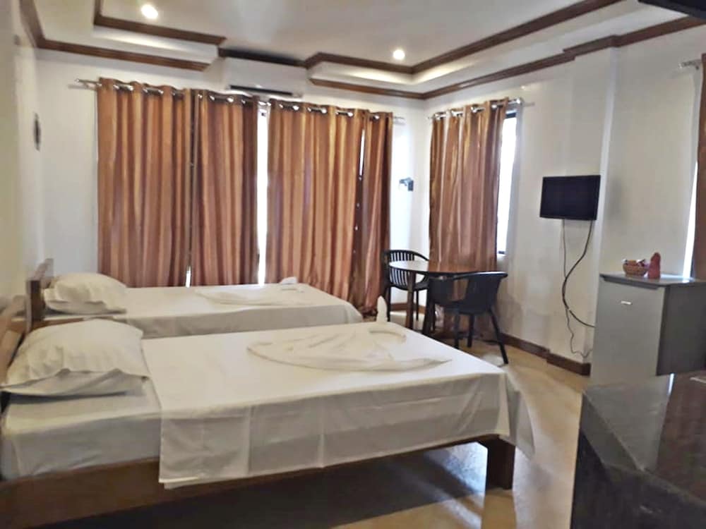 Deluxe Twin Room photo 3