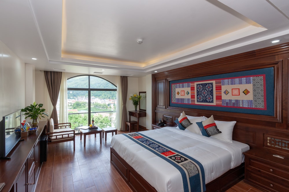 Executive Room, Lake View - Photo 6
